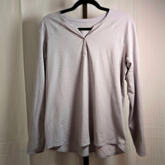 Arc'teryx Women's L Long Sleeve Henley Shirt Top Light Gray Athletic Layering - Picture 1 of 10